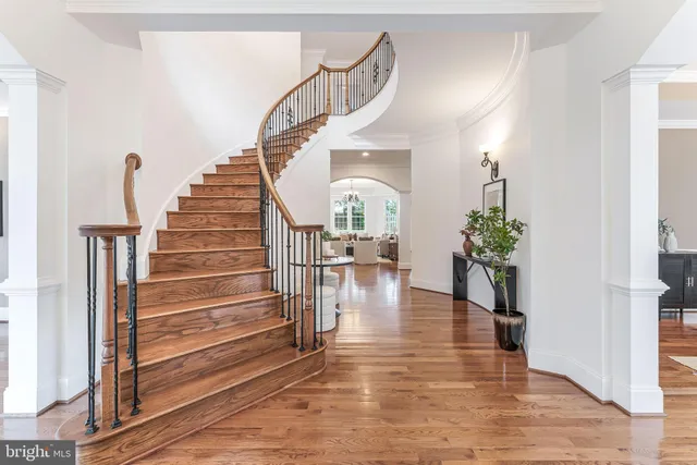 $9,000 | 829 Golden Arrow Street, Great Falls, VA 22066