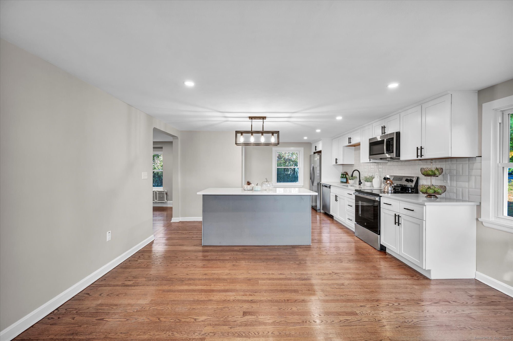 31 Lucas Park Road Norwich, CT 06360 - Photo 14 of 37