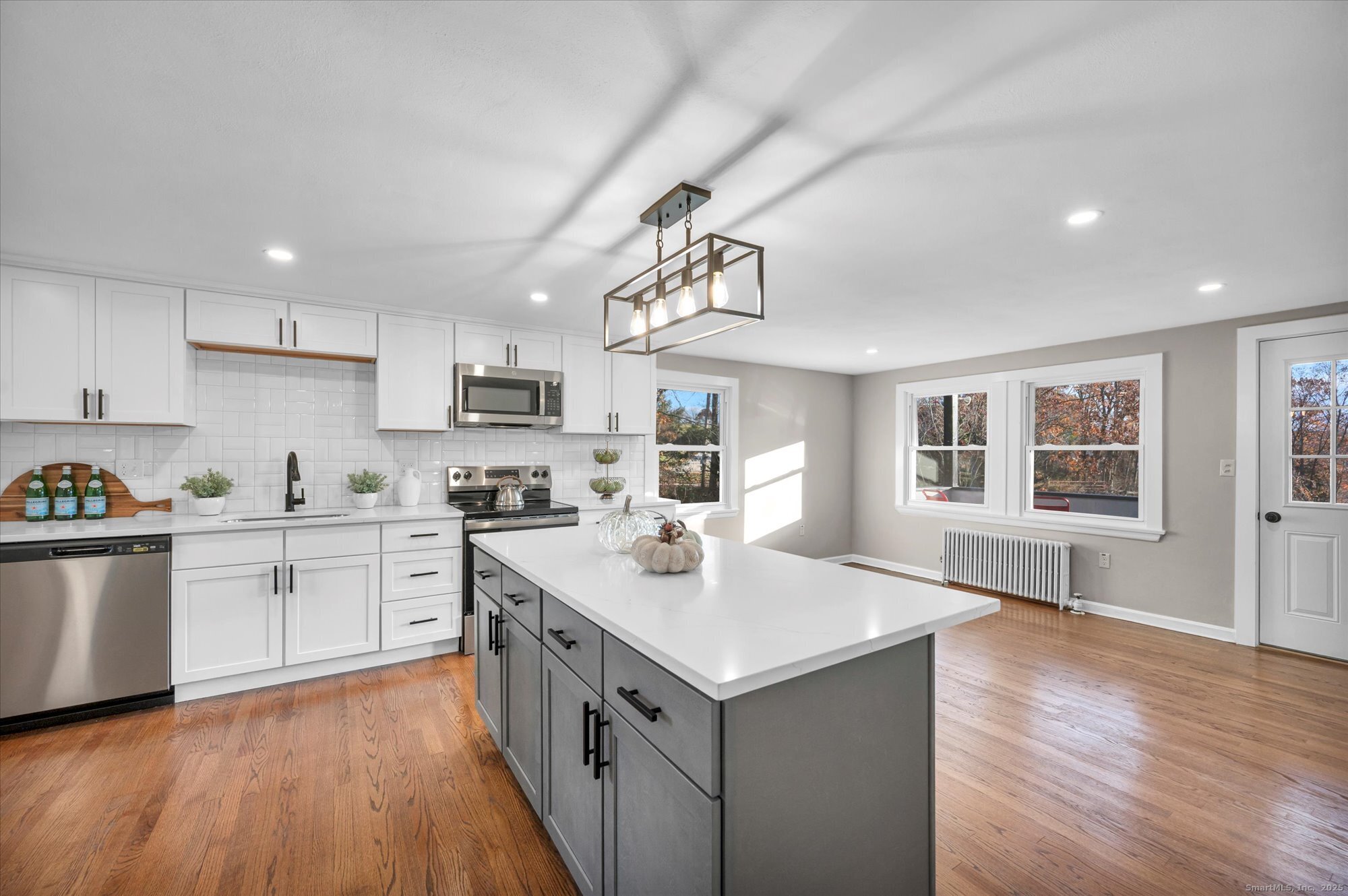 31 Lucas Park Road Norwich, CT 06360 - Photo 6 of 37