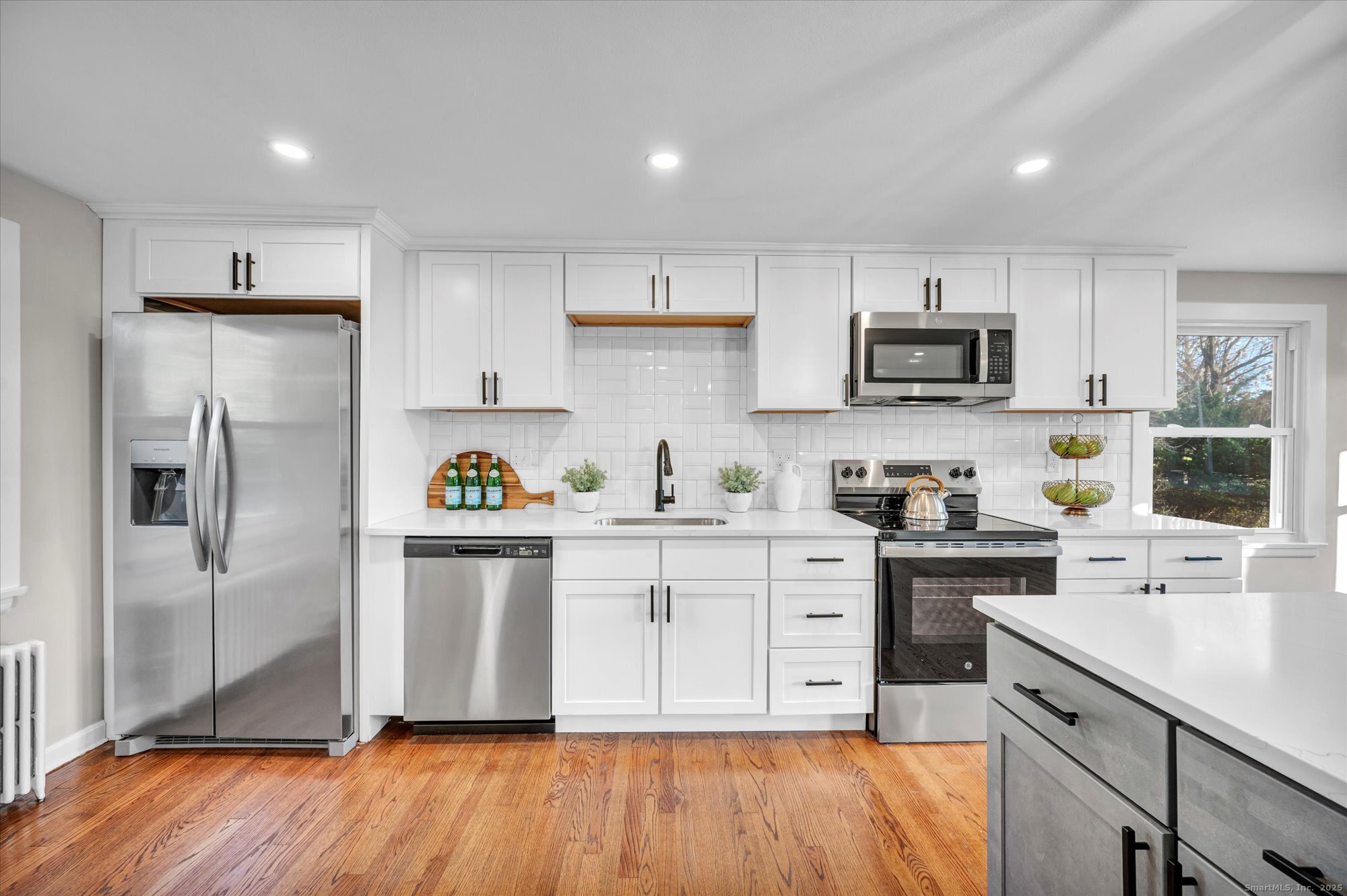 31 Lucas Park Road Norwich, CT 06360 - Photo 7 of 37