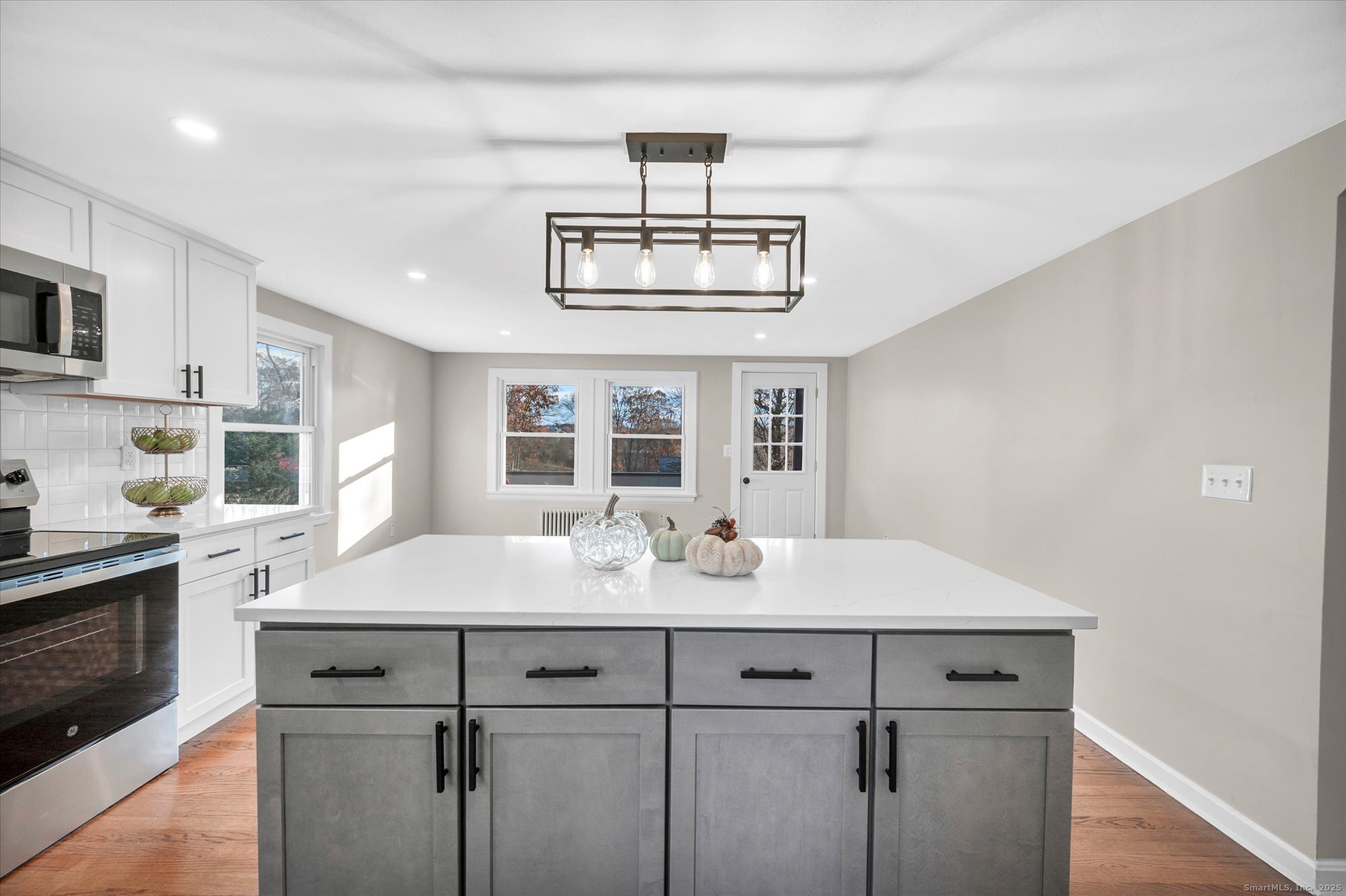 31 Lucas Park Road Norwich, CT 06360 - Photo 8 of 37