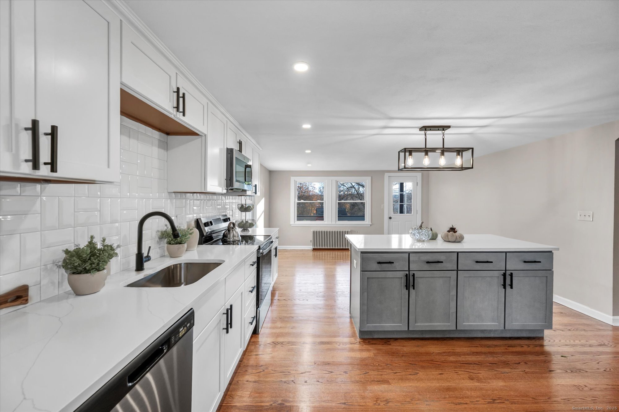 31 Lucas Park Road Norwich, CT 06360 - Photo 10 of 37