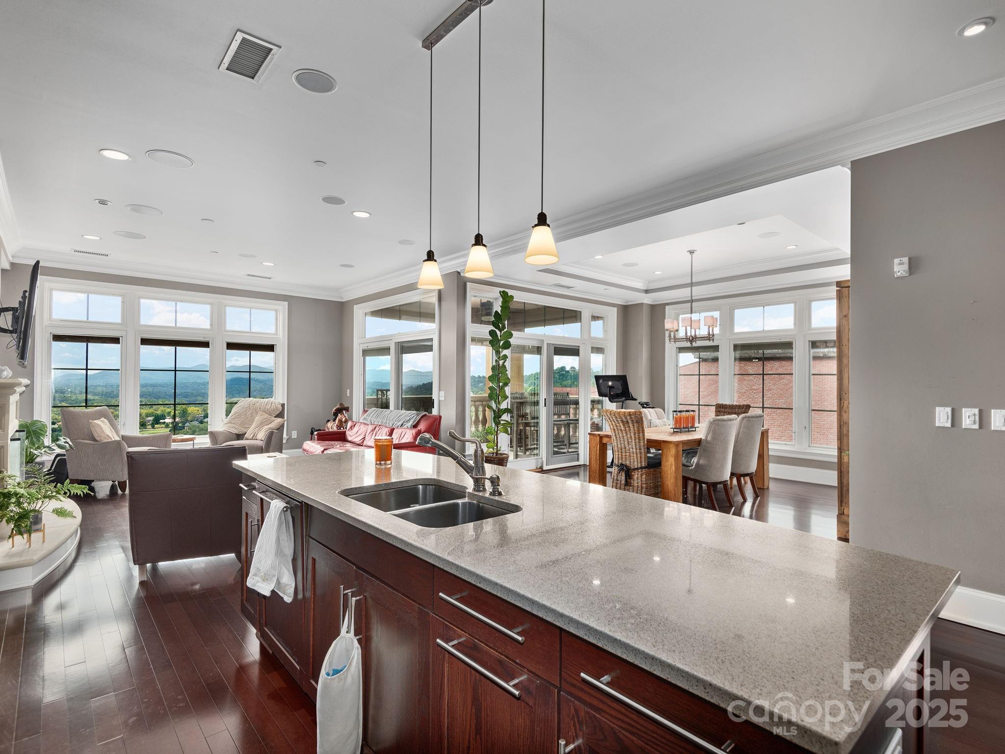 288 Macon Avenue, Unit 308 Asheville, NC 28804 - Photo 8 of 18