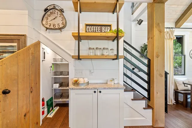 $1,050,000 | 137 Kilmoore Lane, Hayesville, NC 28904