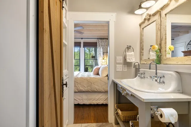 $1,050,000 | 137 Kilmoore Lane, Hayesville, NC 28904