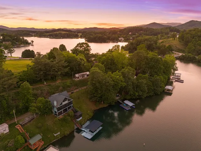 $1,050,000 | 137 Kilmoore Lane, Hayesville, NC 28904