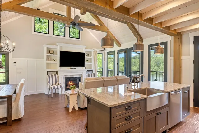 $1,050,000 | 137 Kilmoore Lane, Hayesville, NC 28904