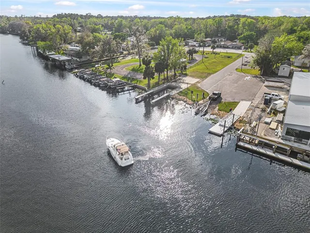 $520,000 | 1511 Riveredge Court, Astor, FL 32102