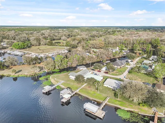 $520,000 | 1511 Riveredge Court, Astor, FL 32102