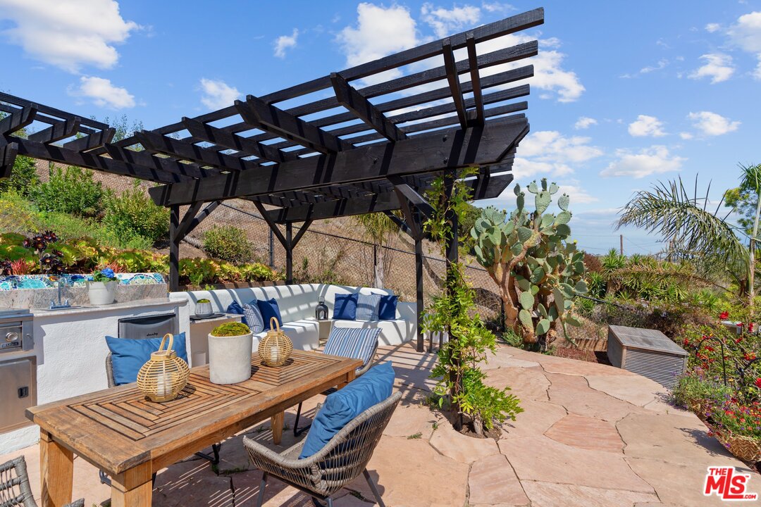 31131 Bailard Road Malibu, CA 90265 - Photo 36 of 44