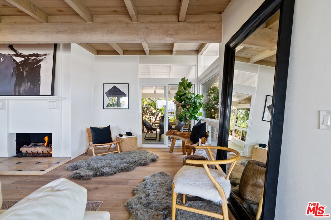 31131 Bailard Road Malibu, CA 90265 - Photo 7 of 44