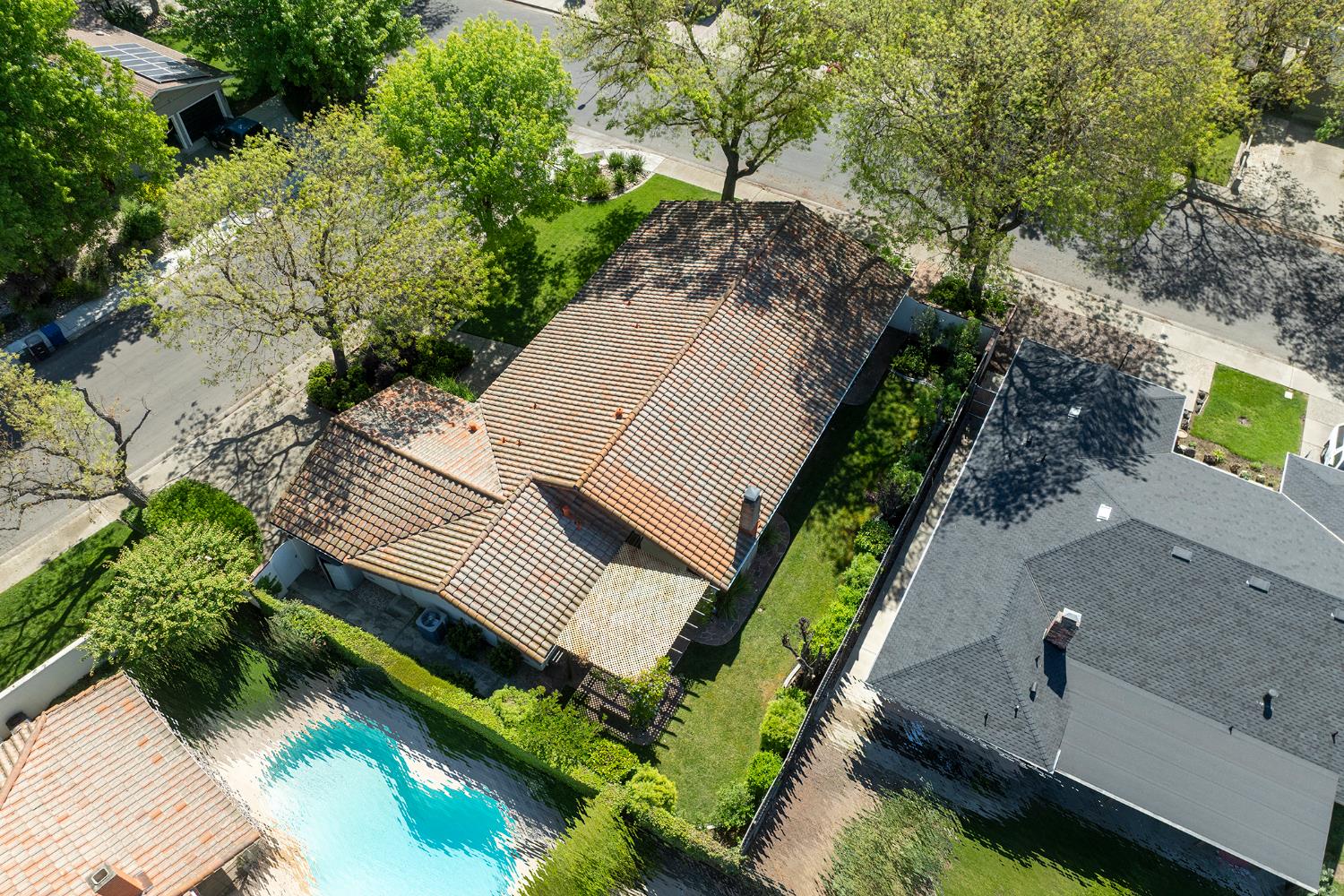 1001 Winsted Lane Modesto, CA 95355 - Photo 44 of 45 an aerial view of a house with a yard and lake view