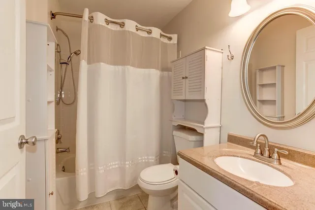 $2,400 | 6101 Wigmore Lane, Unit C, Alexandria, VA 22315