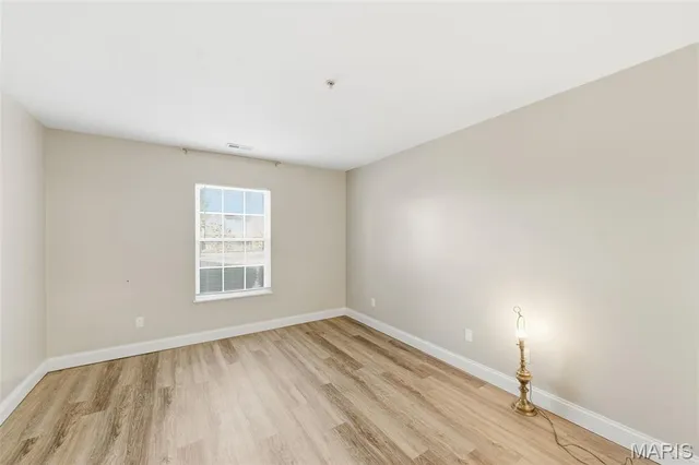 $179,900 | 450 Benton Drive, Unit D, St. Peters, MO 63376