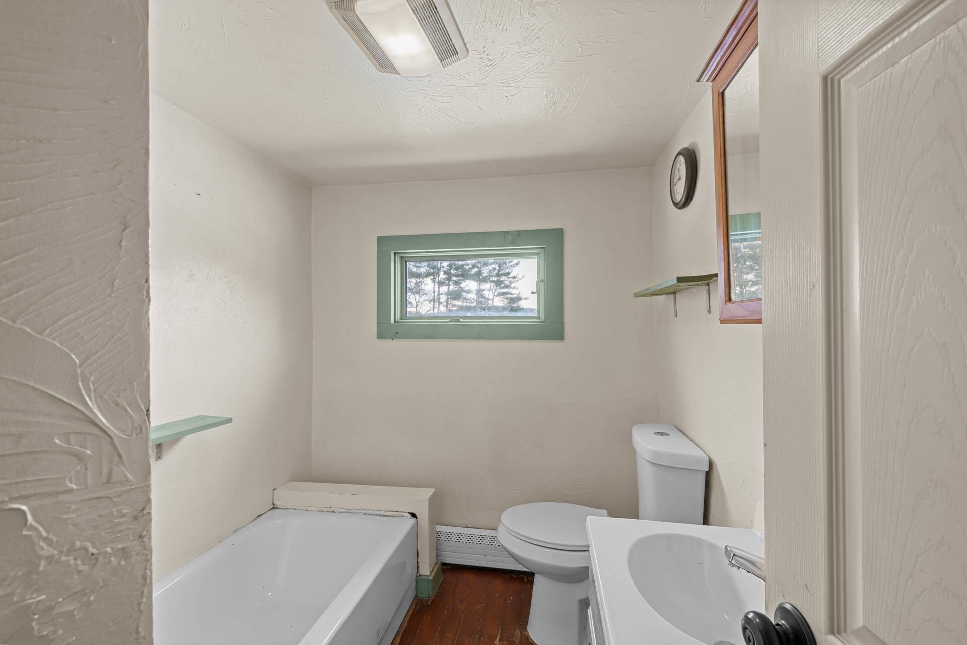 43 Davis Street Claremont, NH 03743 - Photo 24 of 34