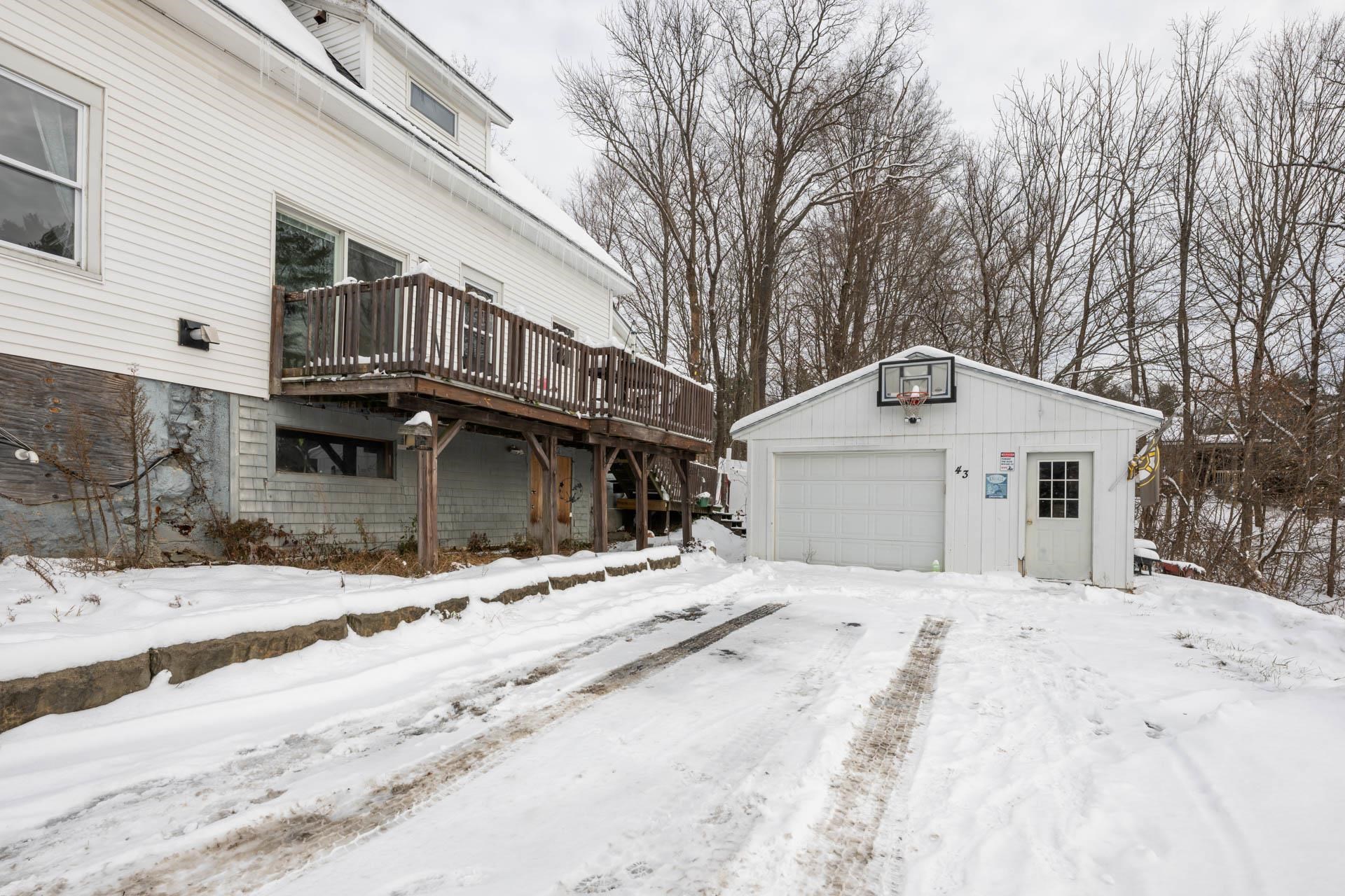 43 Davis Street Claremont, NH 03743 - Photo 25 of 34
