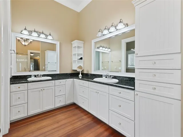 a view of yard with grass and trees