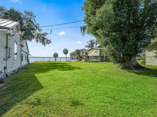 $1,950,000 | 12730 East Highway 25, Ocklawaha, FL 32179