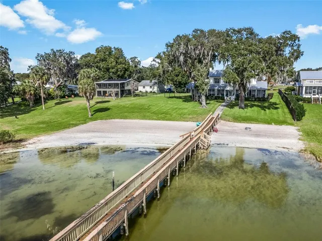 $1,950,000 | 12730 East Highway 25, Ocklawaha, FL 32179