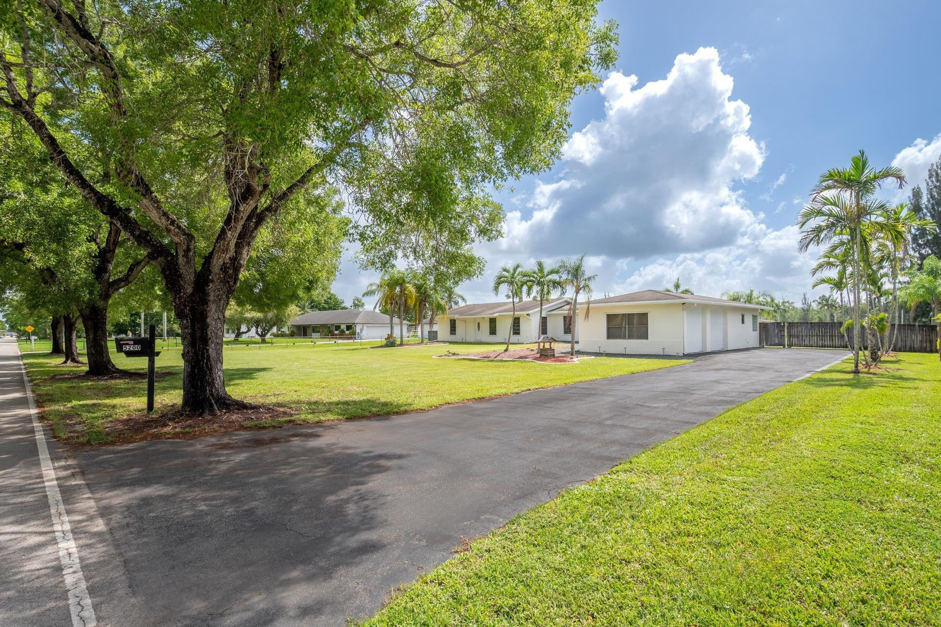 5200 Southwest 186th Avenue Southwest Ranches, FL 33332 - Photo 31 of 38 Photo 31
