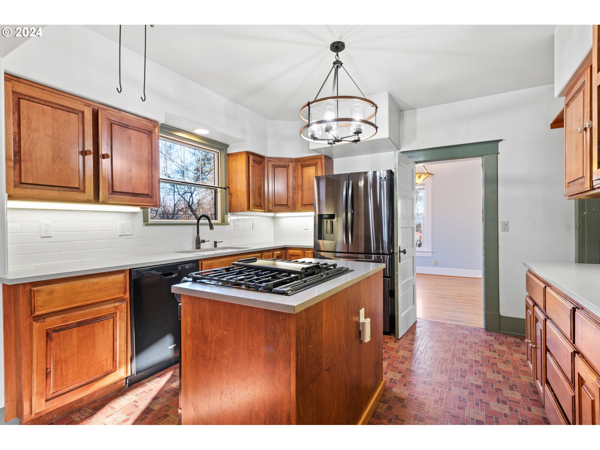 1706 Oak Street La Grande, OR 97850 - Photo 12 of 44 Kitchen