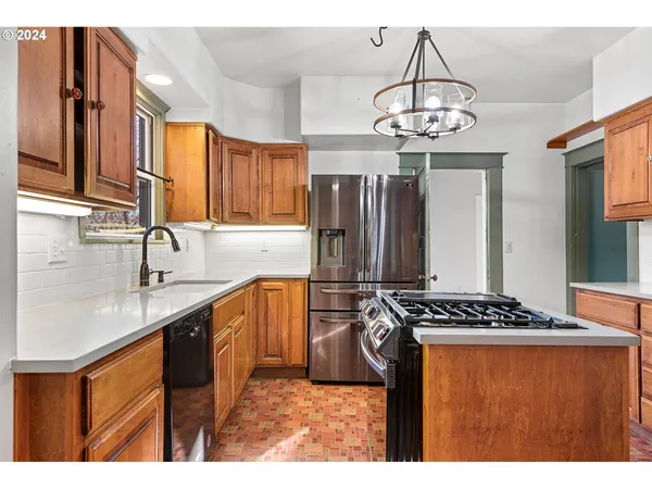 $370,000 | 1706 Oak Street, La Grande, OR 97850