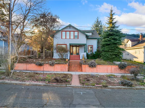 $370,000 | 1706 Oak Street, La Grande, OR 97850