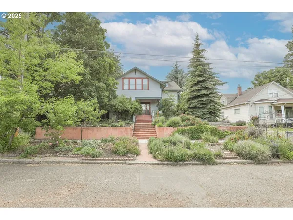 $370,000 | 1706 Oak Street, La Grande, OR 97850