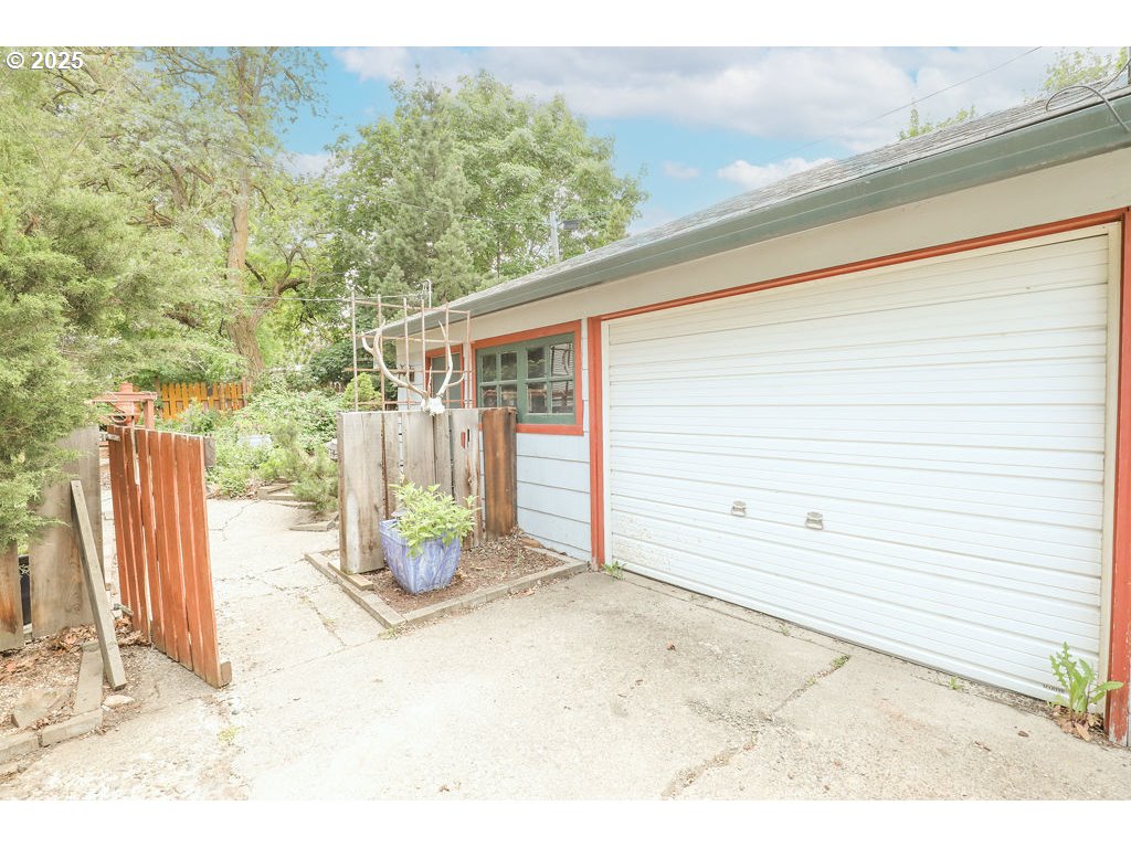 1706 Oak Street La Grande, OR 97850 - Photo 41 of 44