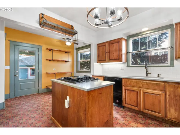 $370,000 | 1706 Oak Street, La Grande, OR 97850