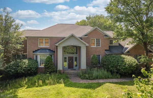 $749,998 | 30680 Stillwater Lane, Solon, OH 44139