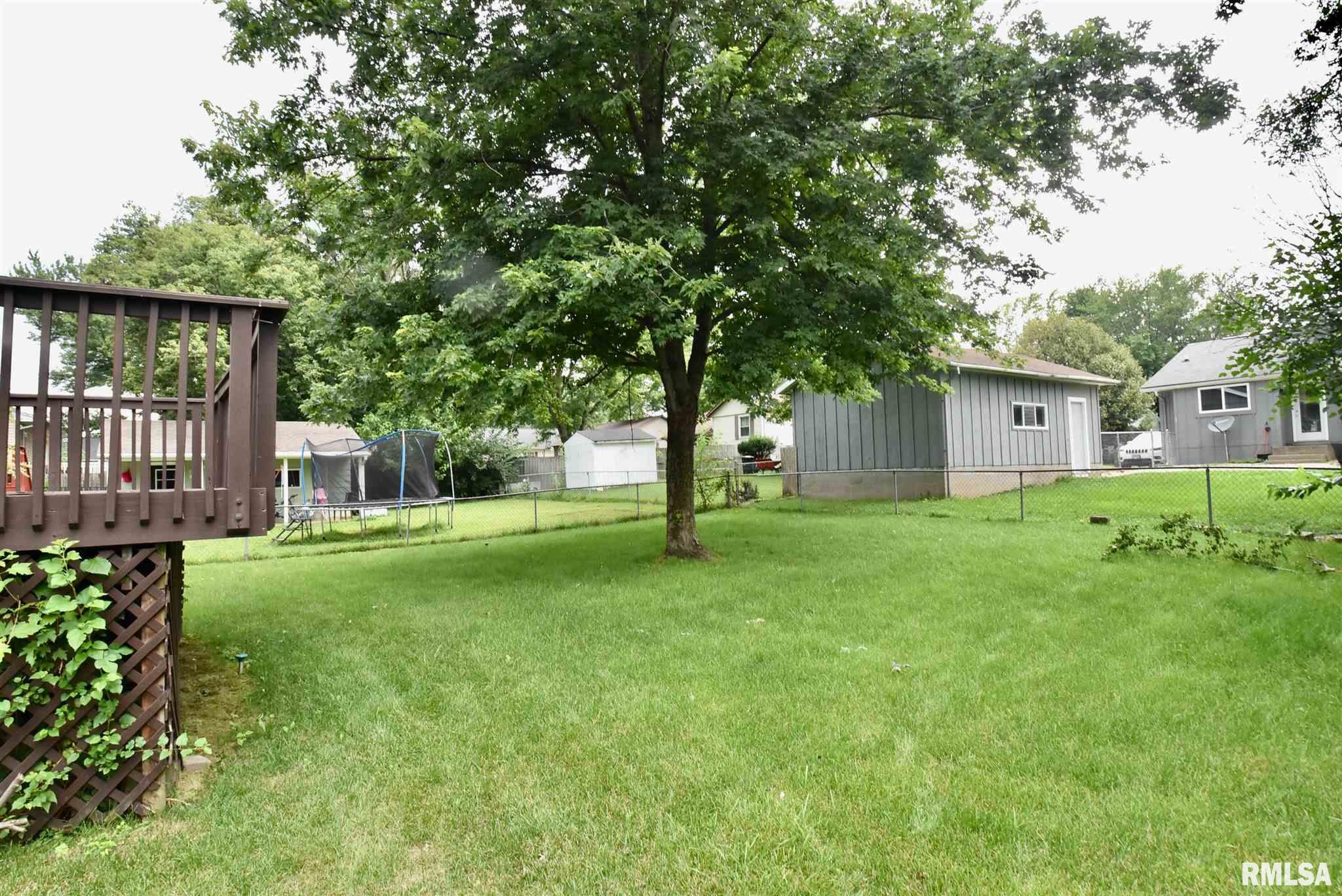 4321 West Castleton Road Peoria, IL 61615 - Photo 12 of 34 Gallery Image 12