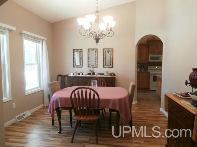 5840 25th Road Gladstone, MI 49837 - Photo 8 of 24