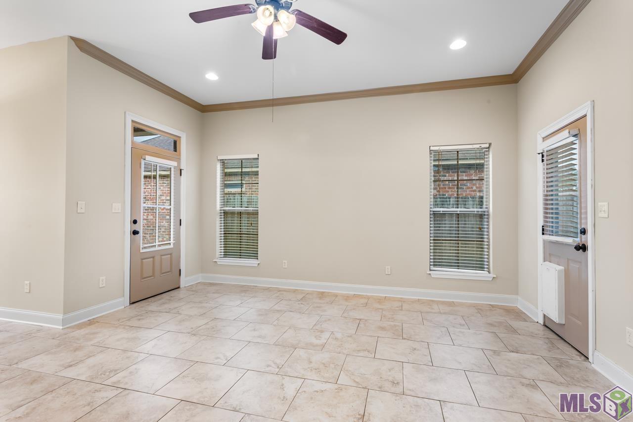7724 Ridgeline Drive Denham Springs, LA 70706 - Photo 3 of 15 Gallery Image 3