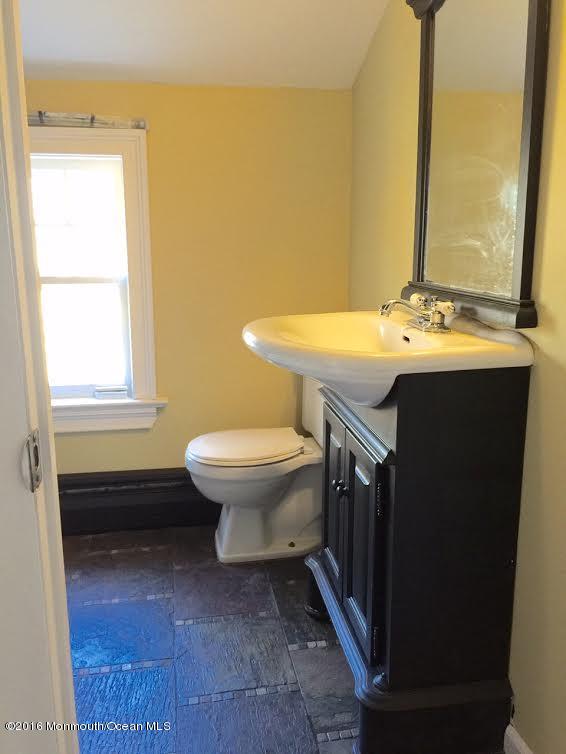 586 Henry Street Jackson, NJ 08527 - Photo 9 of 20 4bb8338a-df66-4661-bbbb-b54459f9ba14