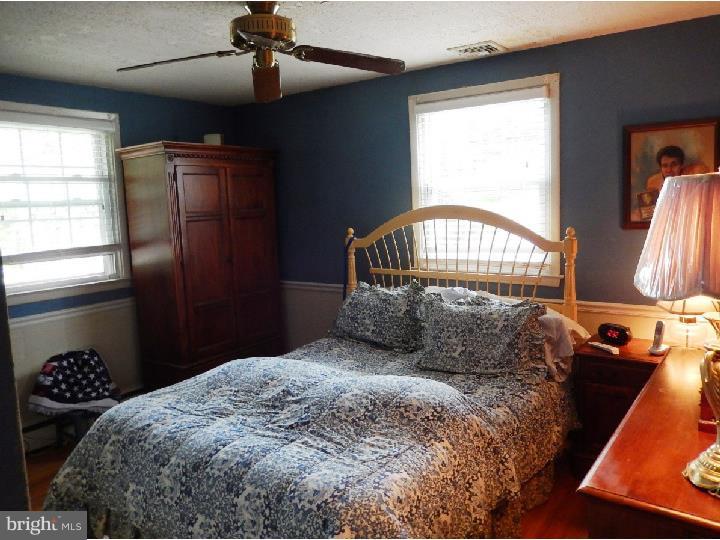 829 Valley View Road Media, PA 19063 - Photo 14 of 23 Bedroom - Main