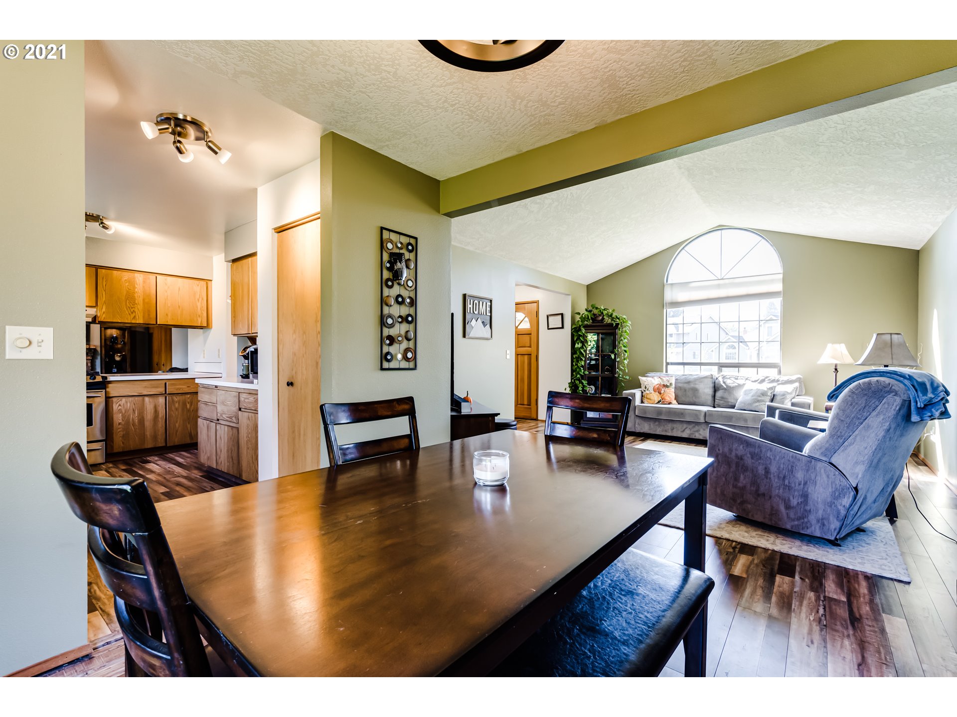 4436 Ivy Street Springfield, OR 97478 - Photo 10 of 30 Gallery Image 10