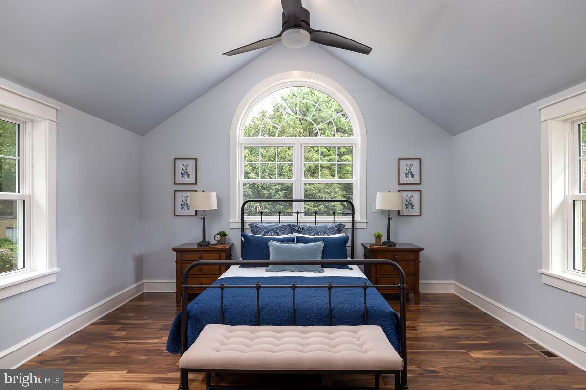 345 Park Avenue Swarthmore, PA 19081 - Photo 27 of 39 Primary bedroom with Palladian window