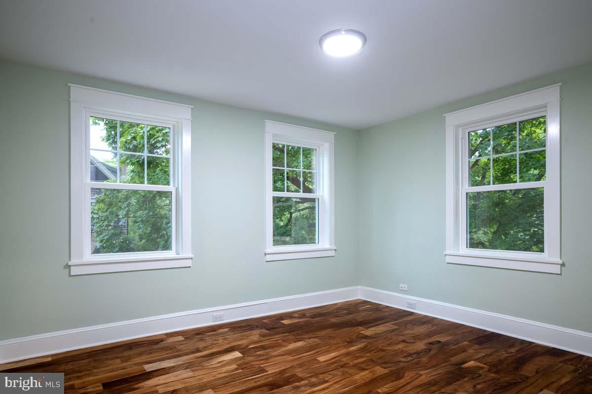 345 Park Avenue Swarthmore, PA 19081 - Photo 34 of 39 Third bedroom