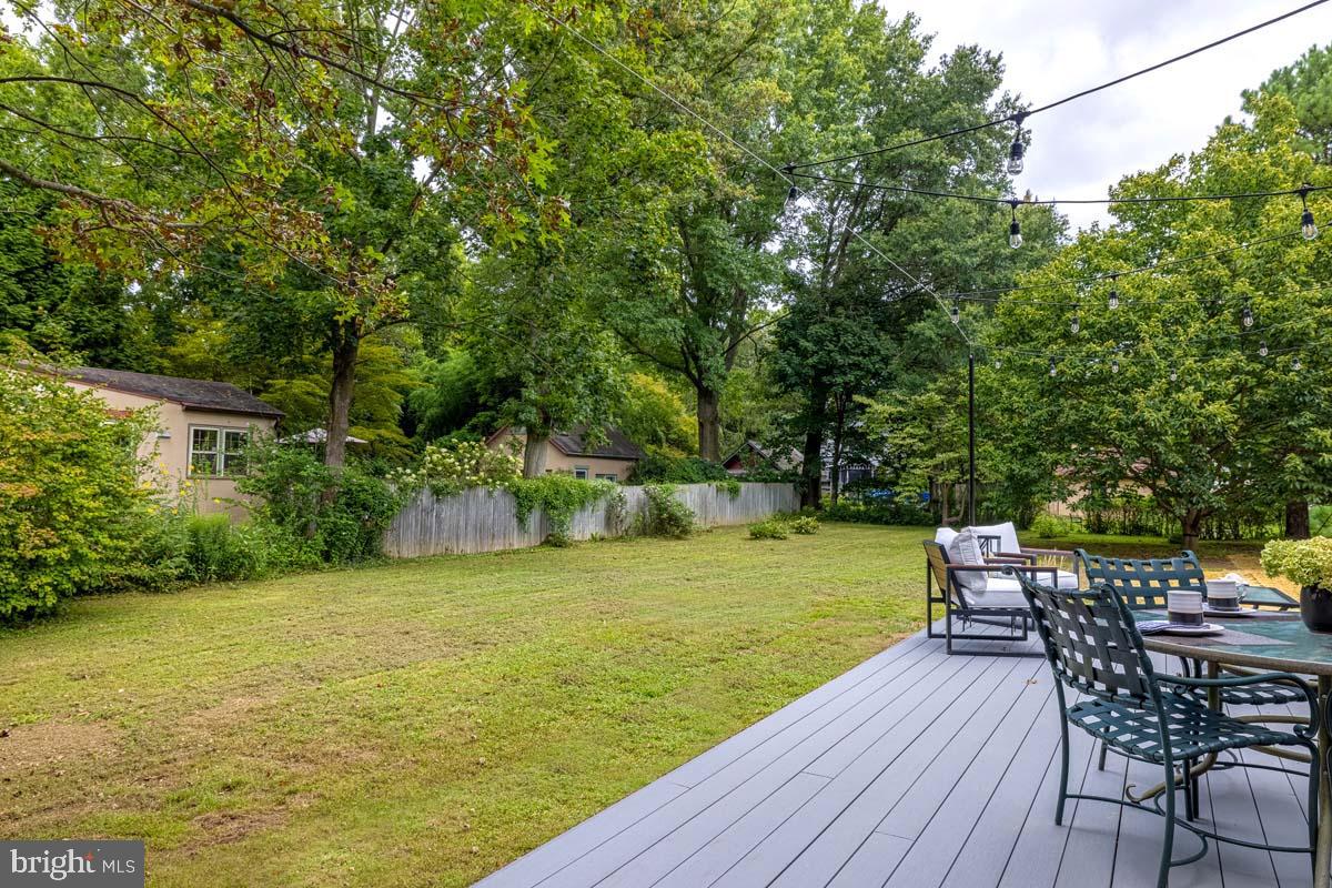 345 Park Avenue Swarthmore, PA 19081 - Photo 38 of 39 Side yard