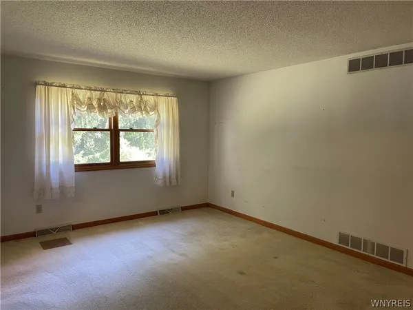 $249,900 | 62 Lees Landing, Unit 62, Elma, NY 14059