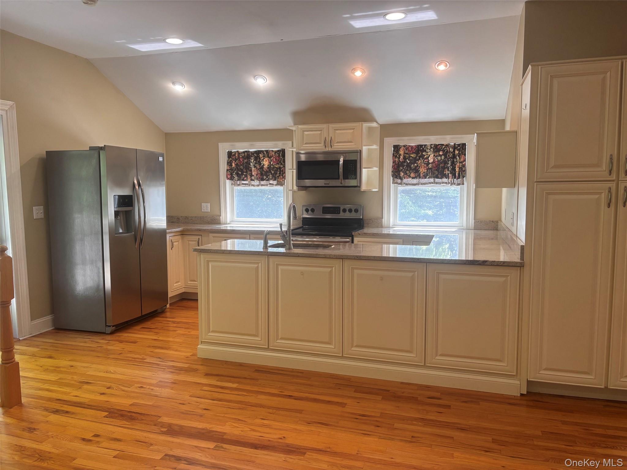 32 Continental Road Warwick, NY 10990 - Photo 2 of 10