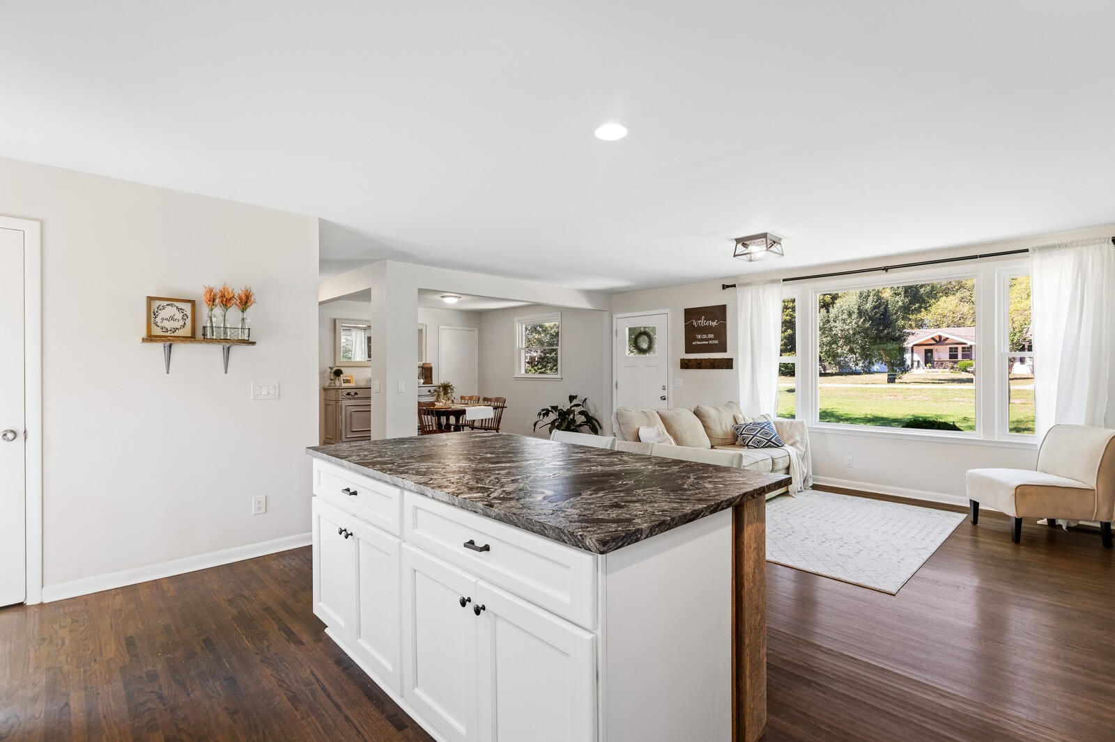 307 Stable Road Franklin, TN 37069 - Photo 5 of 33 Gallery Image 5