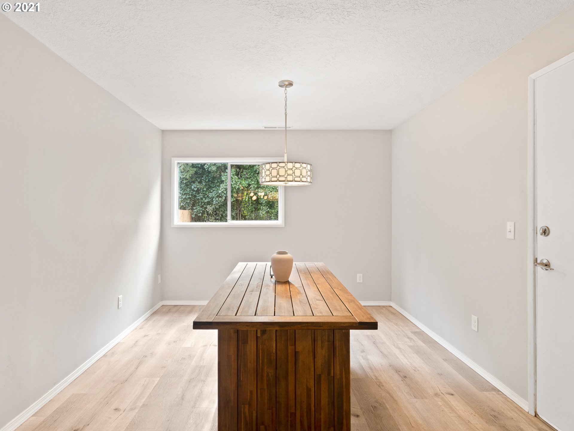 10575 Northwest Cornell Road Portland, OR 97229 - Photo 14 of 25 Gallery Image 14