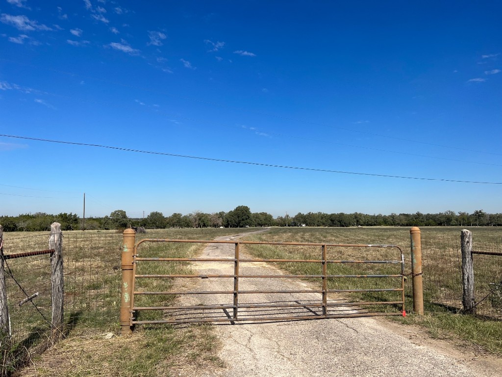 111 Chris Lane Florence, TX 76527 - Photo 23 of 24 a view of outdoor space and city view