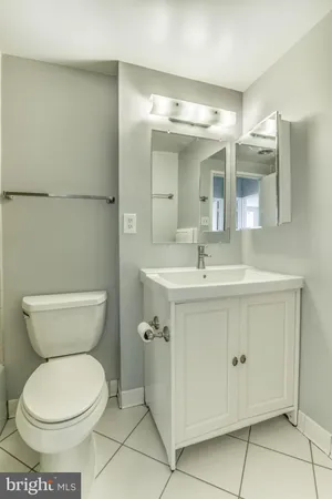 $2,900 | 4141 North Henderson Road, Unit 1019, Arlington, VA 22203