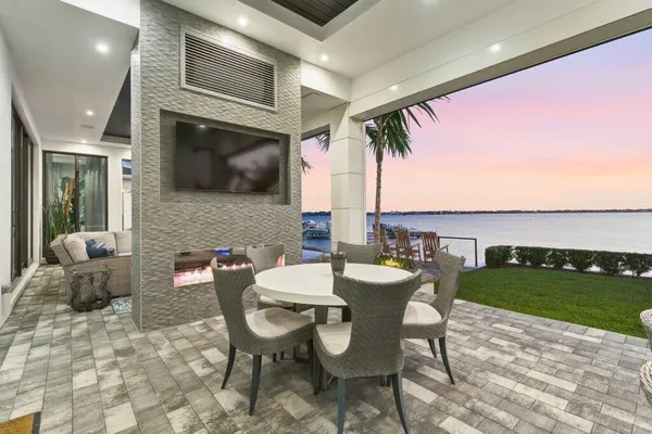 $9,595,000 | 1271 Northeast Langford Lane, Jensen Beach, FL 34957