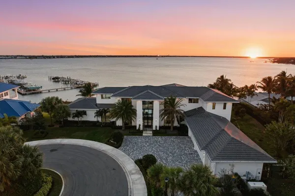$9,595,000 | 1271 Northeast Langford Lane, Jensen Beach, FL 34957