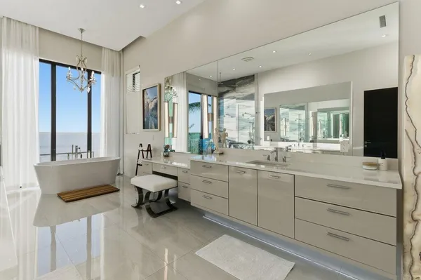 $9,595,000 | 1271 Northeast Langford Lane, Jensen Beach, FL 34957