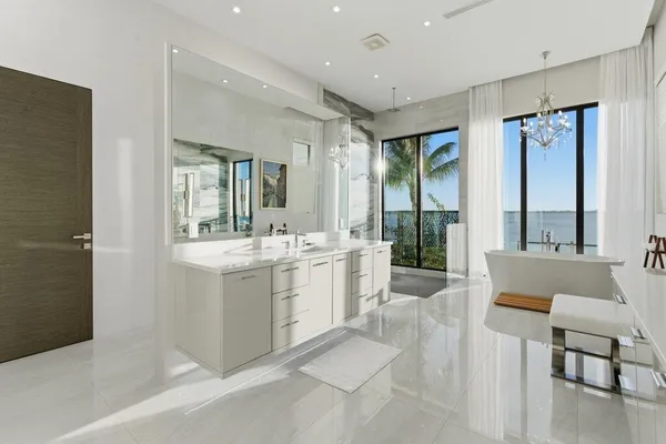 $9,595,000 | 1271 Northeast Langford Lane, Jensen Beach, FL 34957